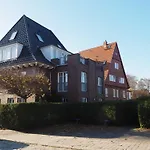 Smidt 1 *